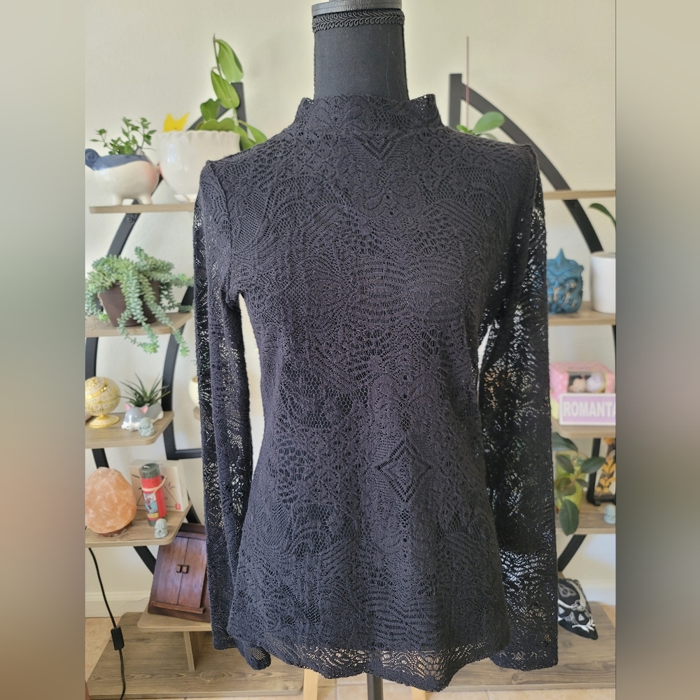 Express lace top